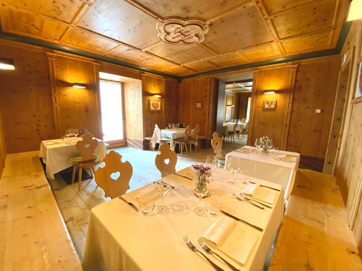 Ristorante Rifugio Ospitale Hotel Cortina d'Ampezzo Bagian luar foto