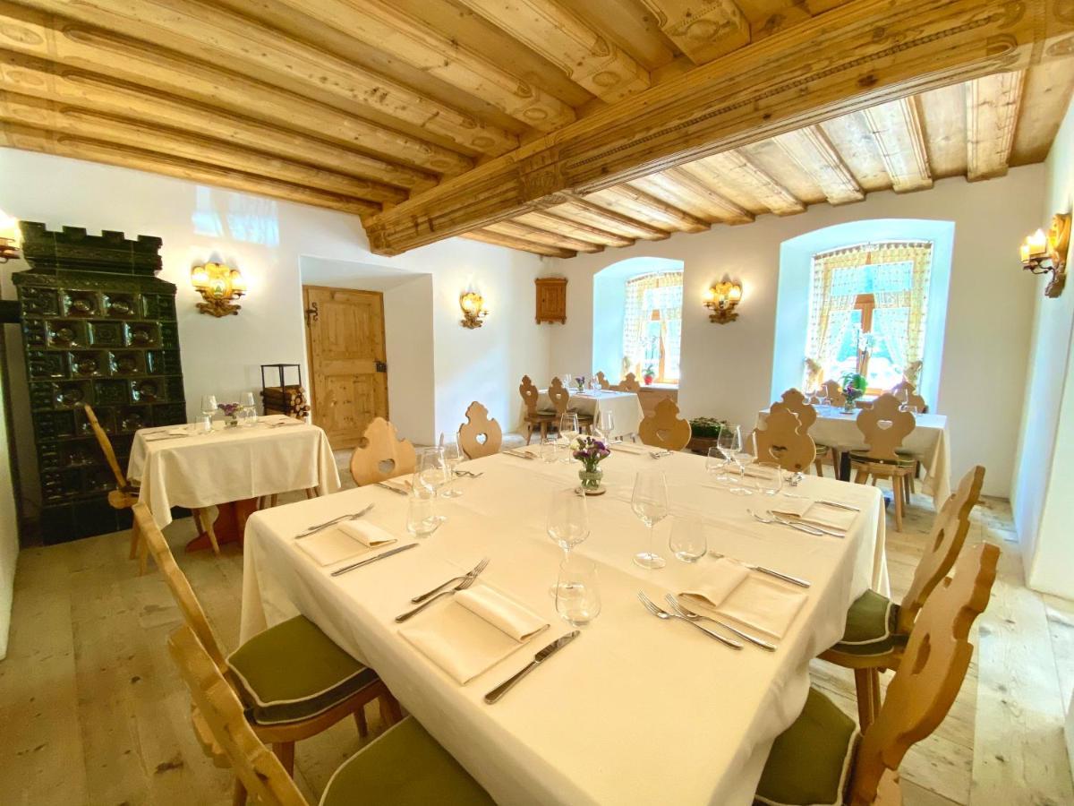 Ristorante Rifugio Ospitale Hotel Cortina d'Ampezzo Bagian luar foto