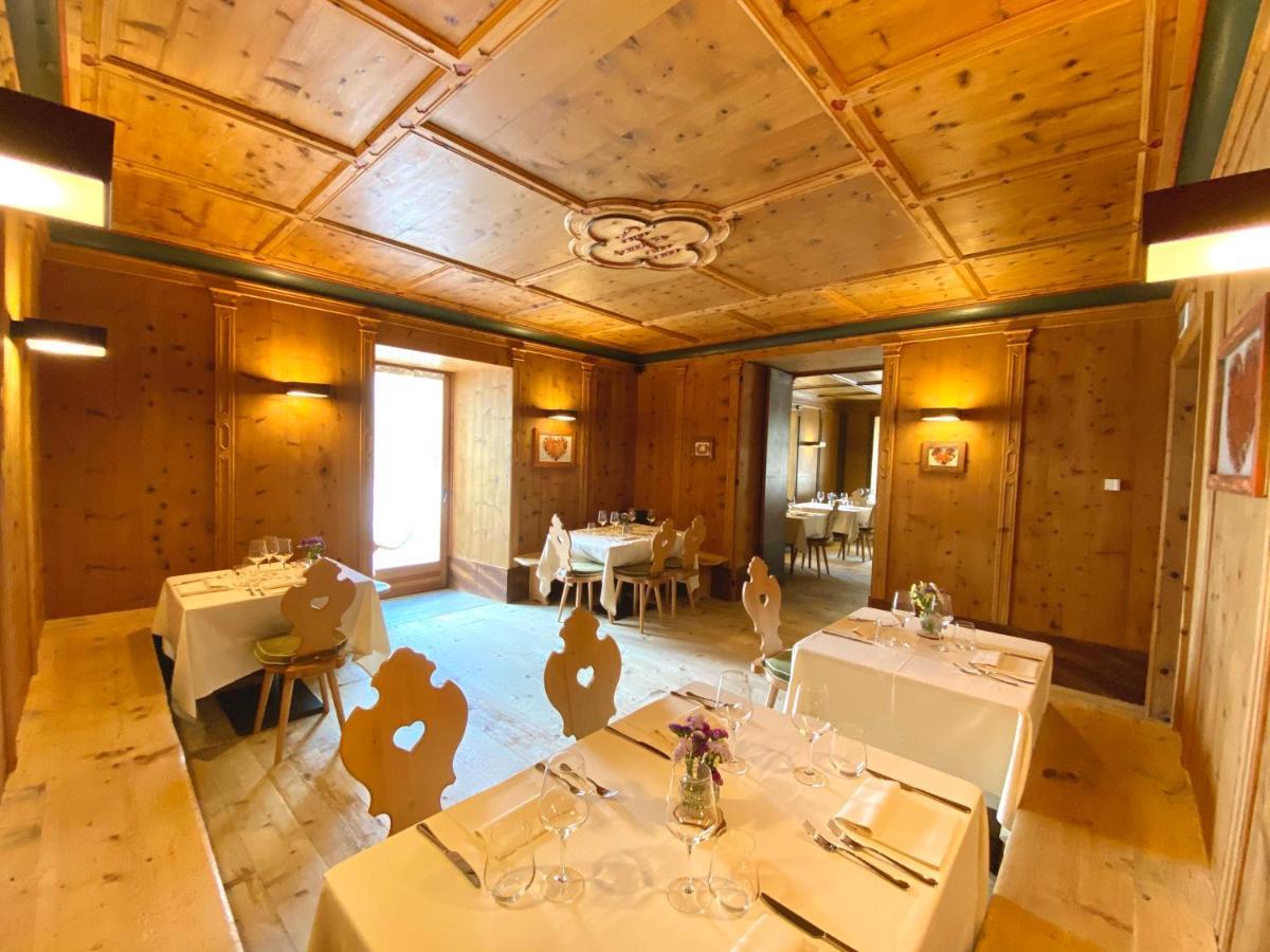 Ristorante Rifugio Ospitale Hotel Cortina d'Ampezzo Bagian luar foto