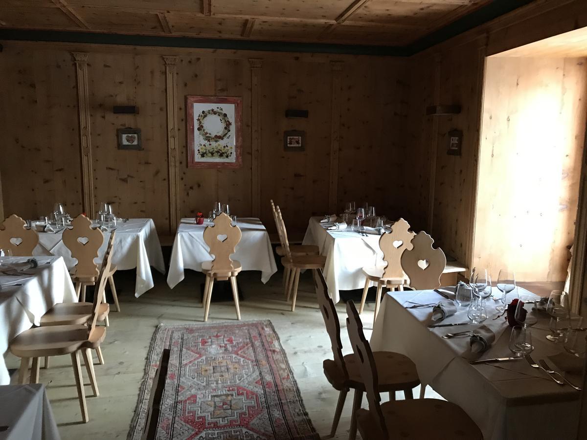 Ristorante Rifugio Ospitale Hotel Cortina d'Ampezzo Bagian luar foto